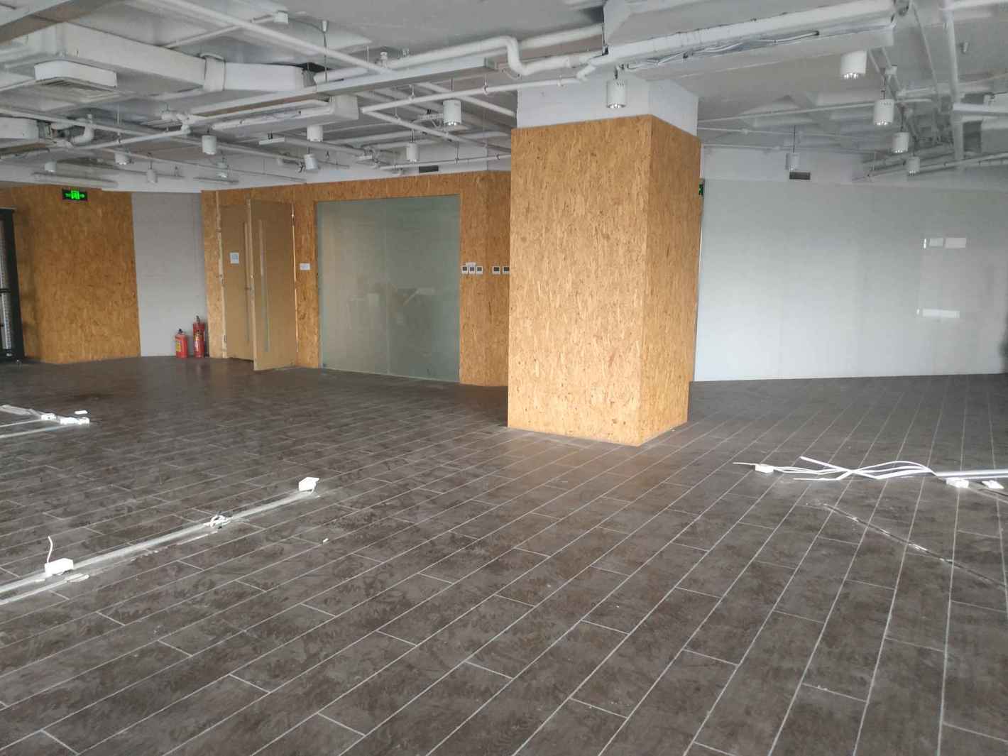 凯迪克大厦280平米办公室出租_3.90元/m²/天