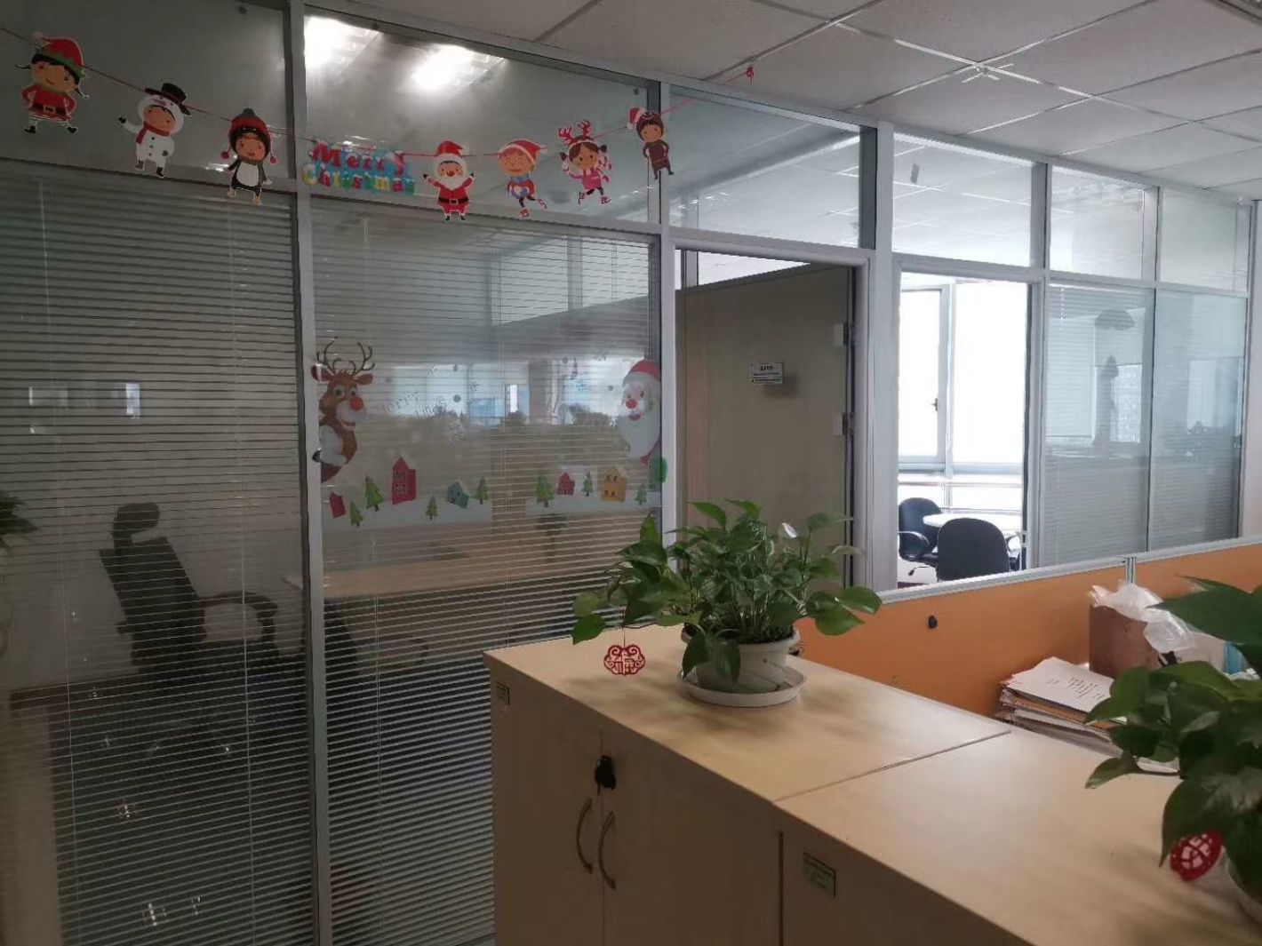 普陀科技大厦普陀 普陀科技大厦 698平米 精装修