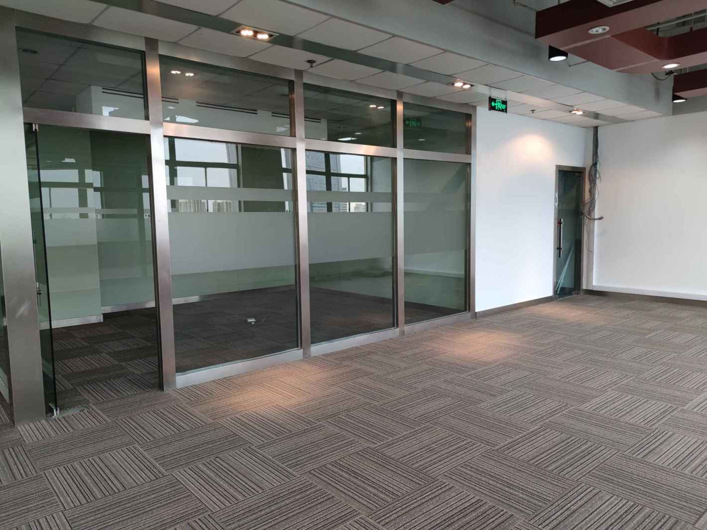 新业大楼徐汇 新业大楼 332平米 简装修
