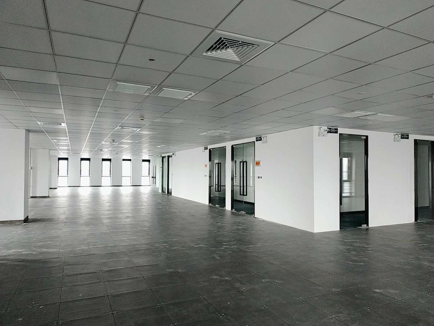 华大科技楼普陀 华大科技楼 653平米 中等装修