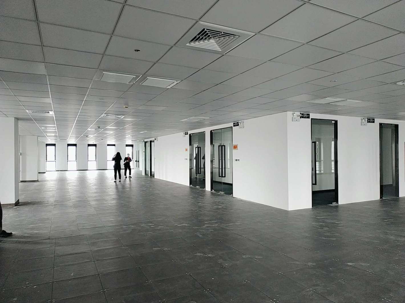 华大科技楼普陀 华大科技楼 195平米 精装修
