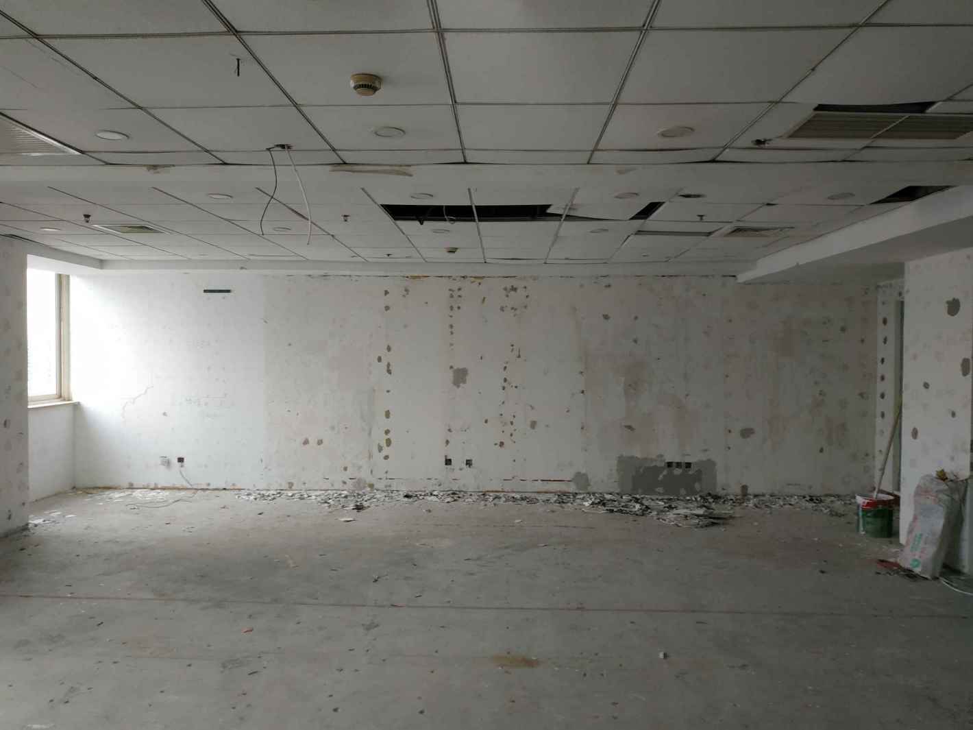 七建大厦111平米办公室出租_3.50元/m²/天