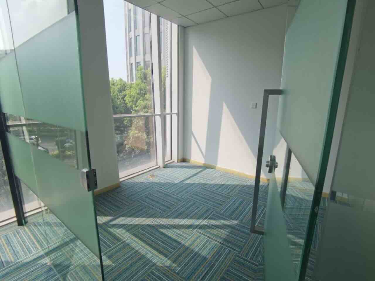 虹桥协信中心长宁 虹桥协信中心 118平米 精装修