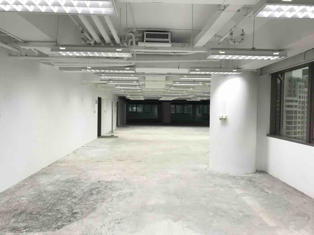 虹桥南丰城148平米办公室出租_5.60元/m²/天