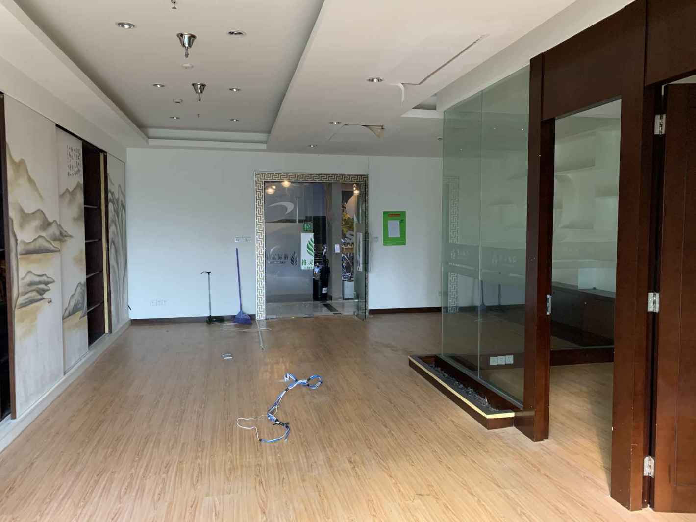 越界·明园商务中心100平米办公室出租_4.30元/m²/天