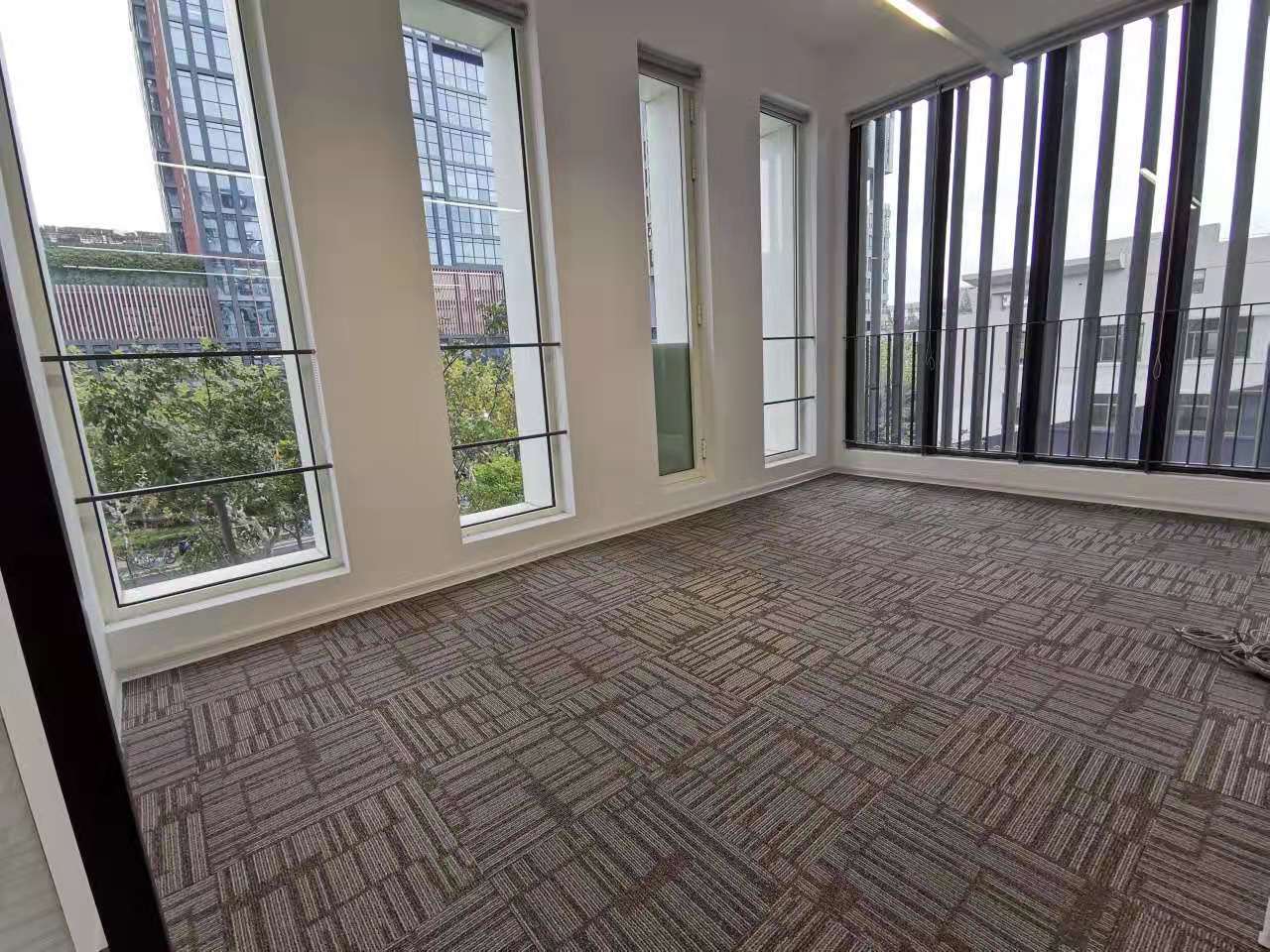华鑫慧享城徐汇 华鑫慧享城 228平米 简装修