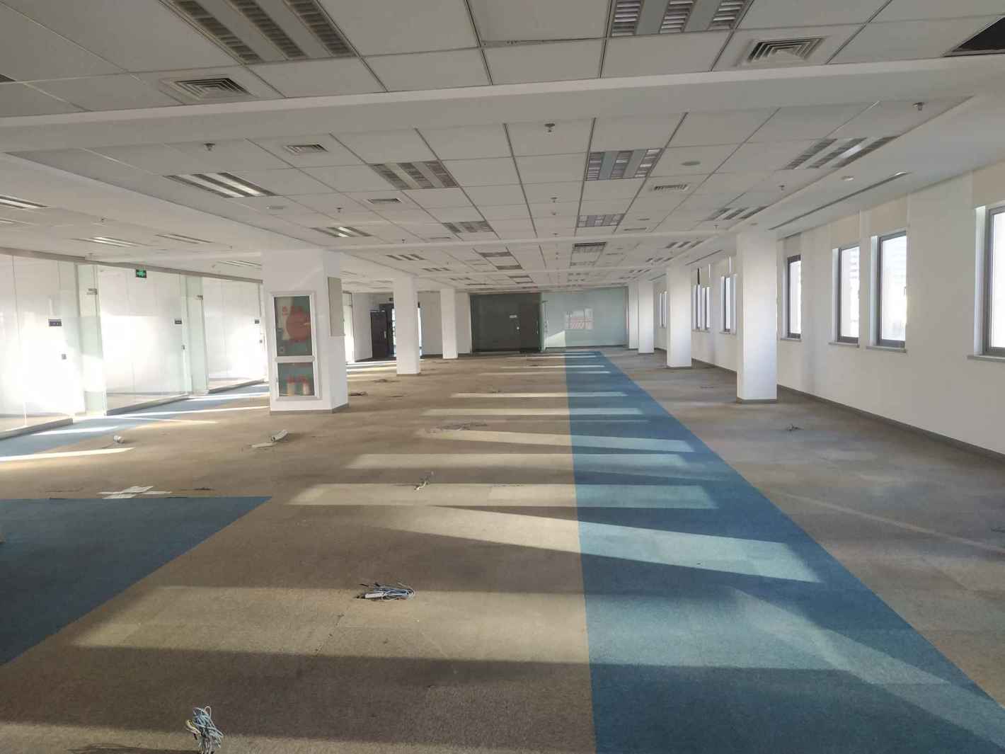 浦东 建工688大厦 920平米 中等装修