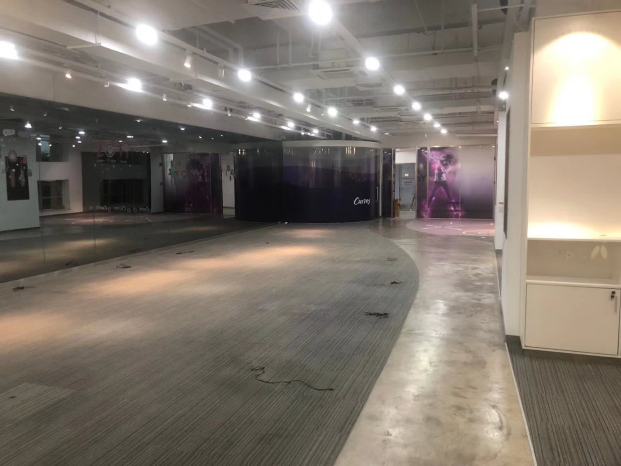 徐汇 锦和中心 250平米 中等装修
