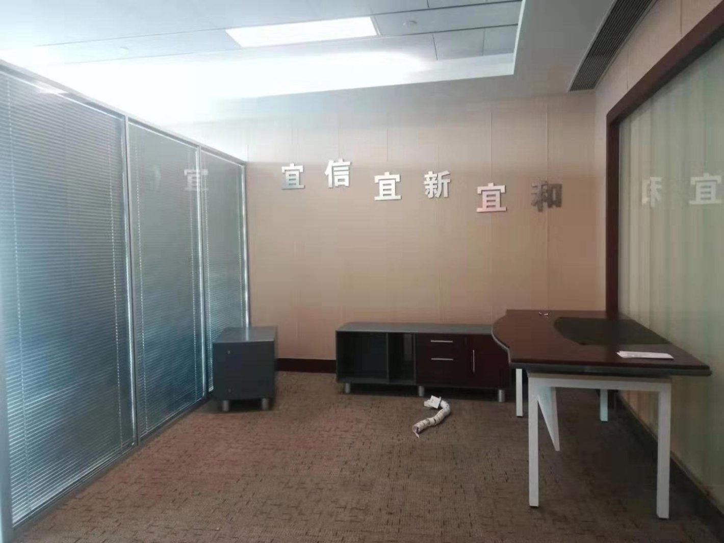 中融碧玉蓝天大厦浦东 中融碧玉蓝天大厦 118平米 中等装修