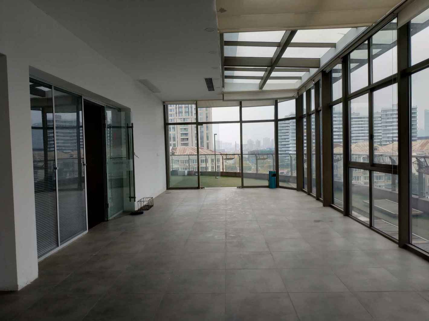 建工688大厦浦东 建工688大厦 680平米 中等装修