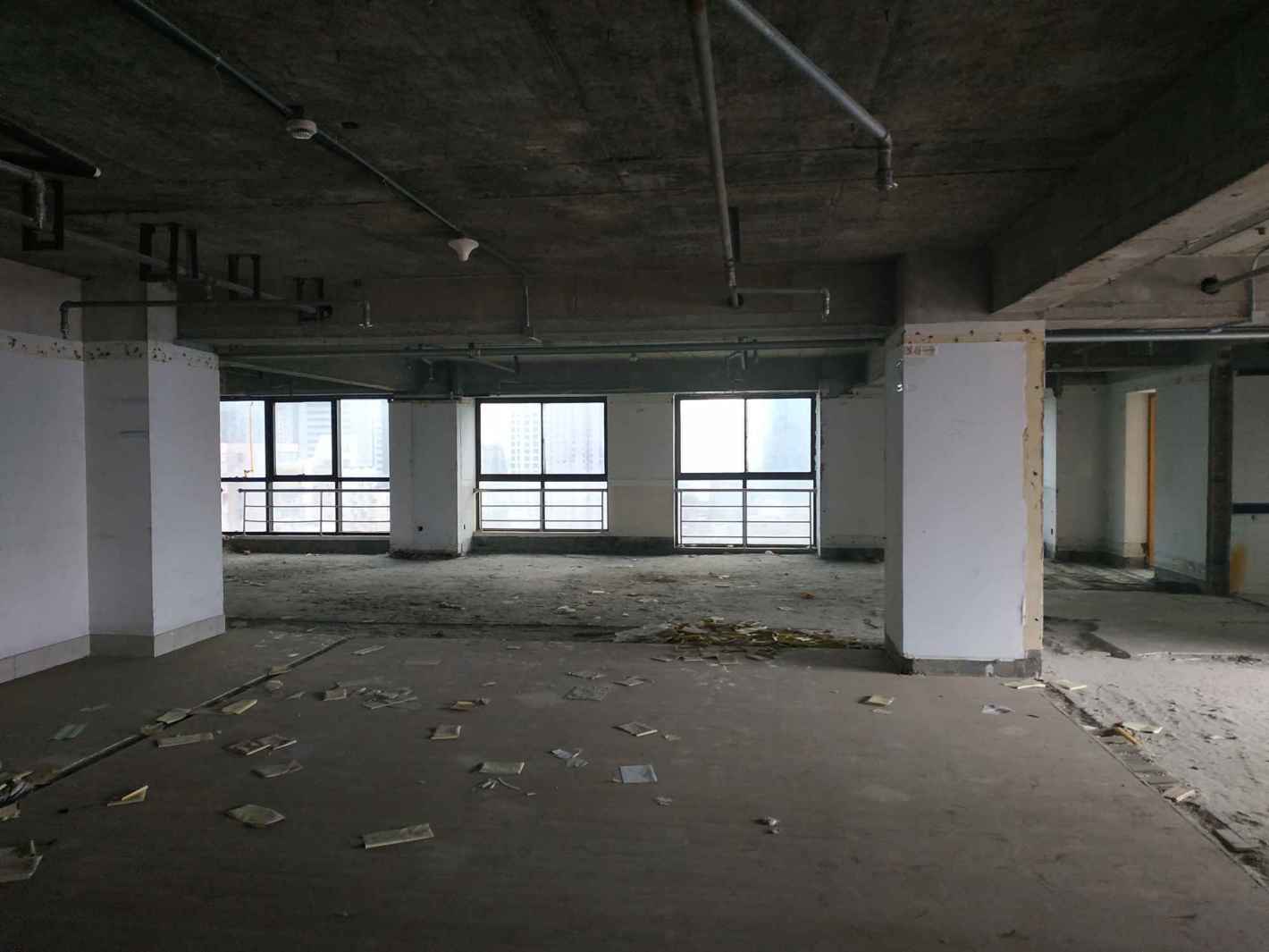 洪安大厦老静安繁华地段　全新改造楼盘