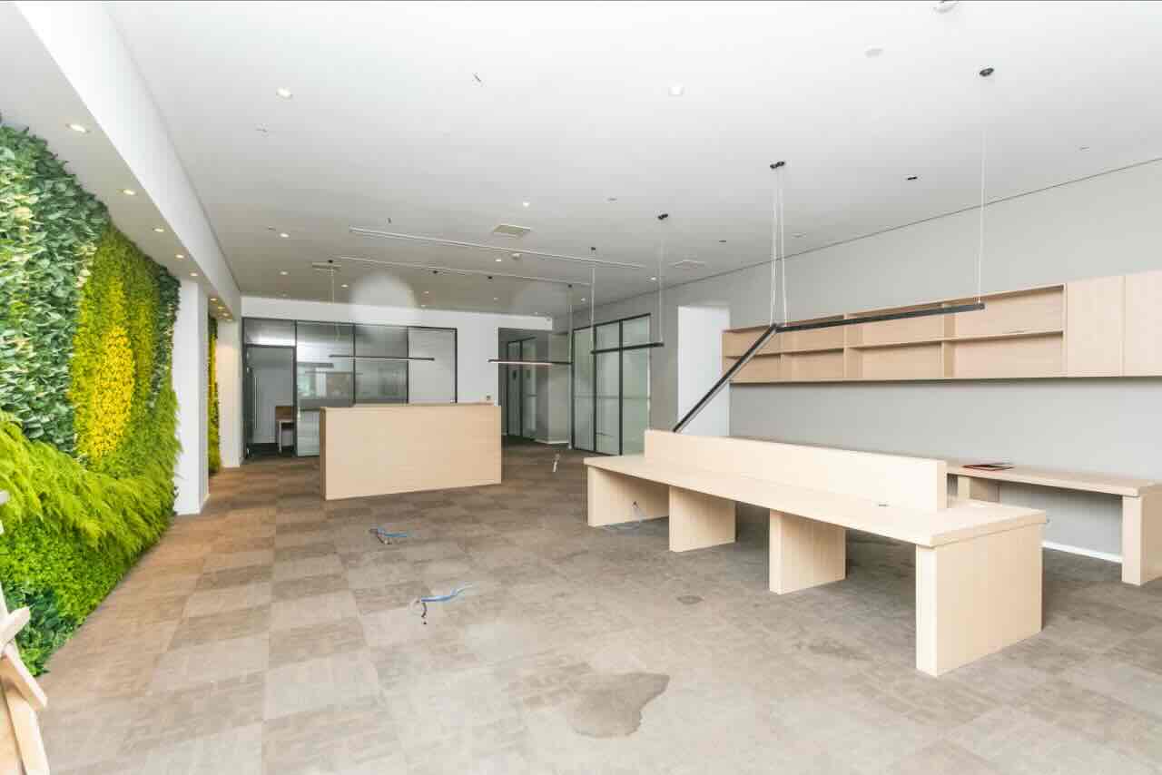 虹桥总部1号686平米办公室出租_3.50元/m²/天