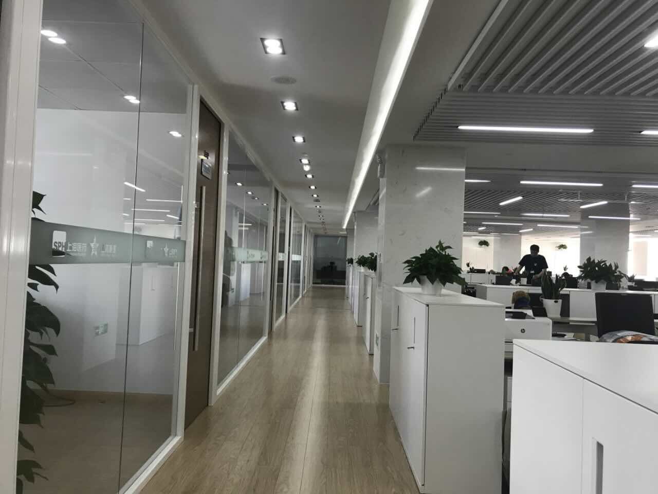 新亚商务大厦866平米办公室出租_3.00元/m²/天