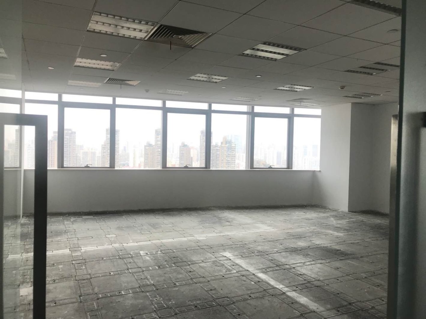 我格广场214平米办公室出租_4.78元/m²/天