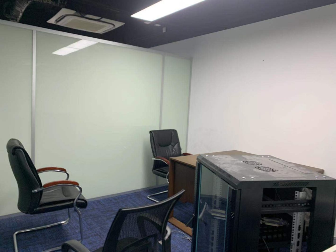 联峰汇大厦徐汇 联峰汇大厦 280平米 精装修