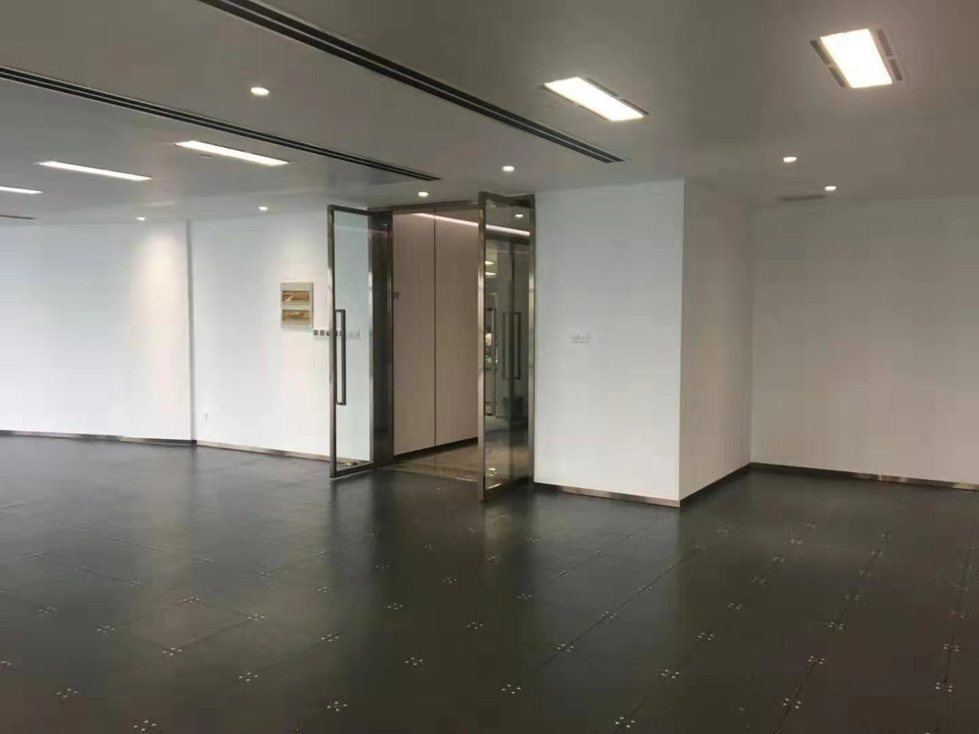 启迪大厦577平米办公室出租_4.30元/m²/天