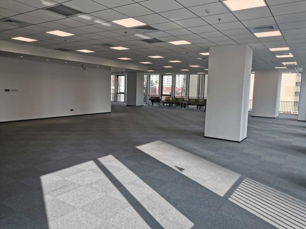 歌斐香溢广场普陀区镇坪路商圈，歌斐香溢广场212平出租，标准交付