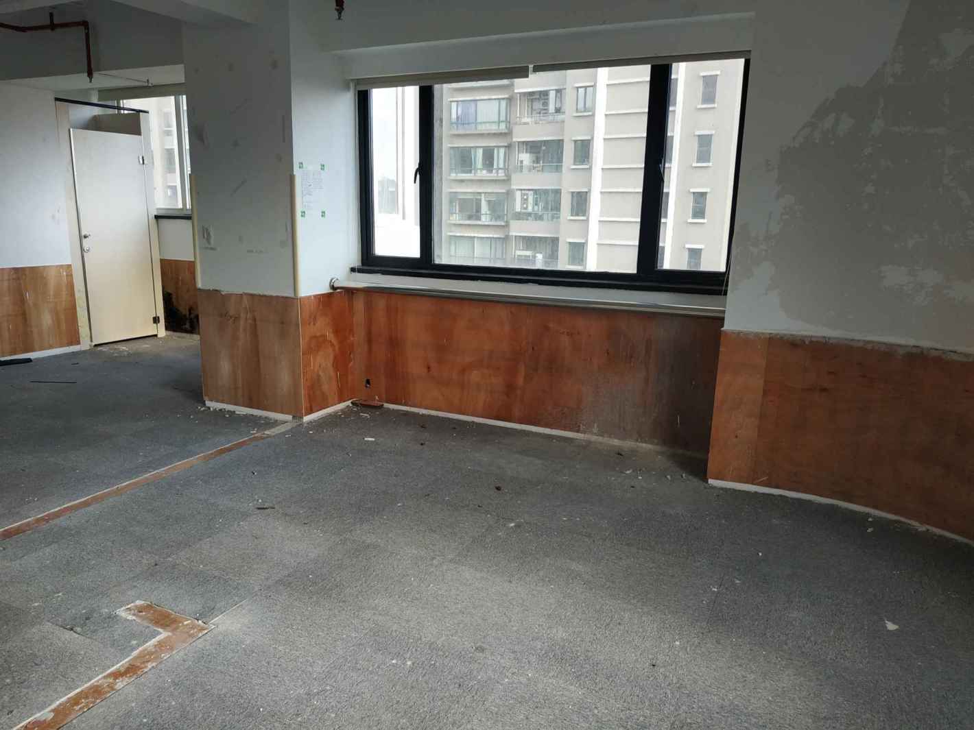 申菱大厦103平米办公室出租_3.80元/m²/天