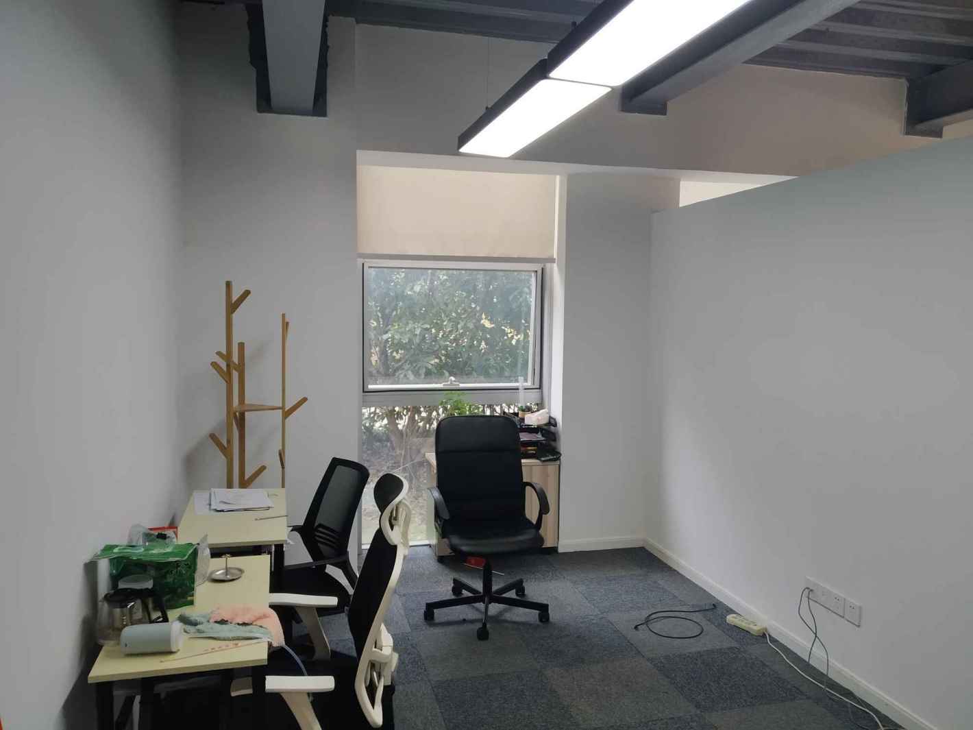 苏河汇-临虹路128弄淞虹路站，精装修配家具450平米，拎包入住
