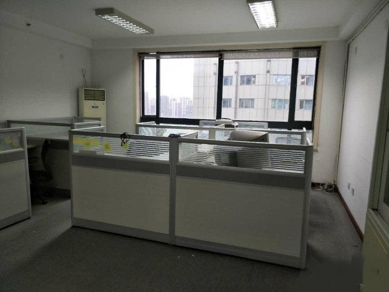 中房华东大厦92平米办公室出租_3.00元/m²/天