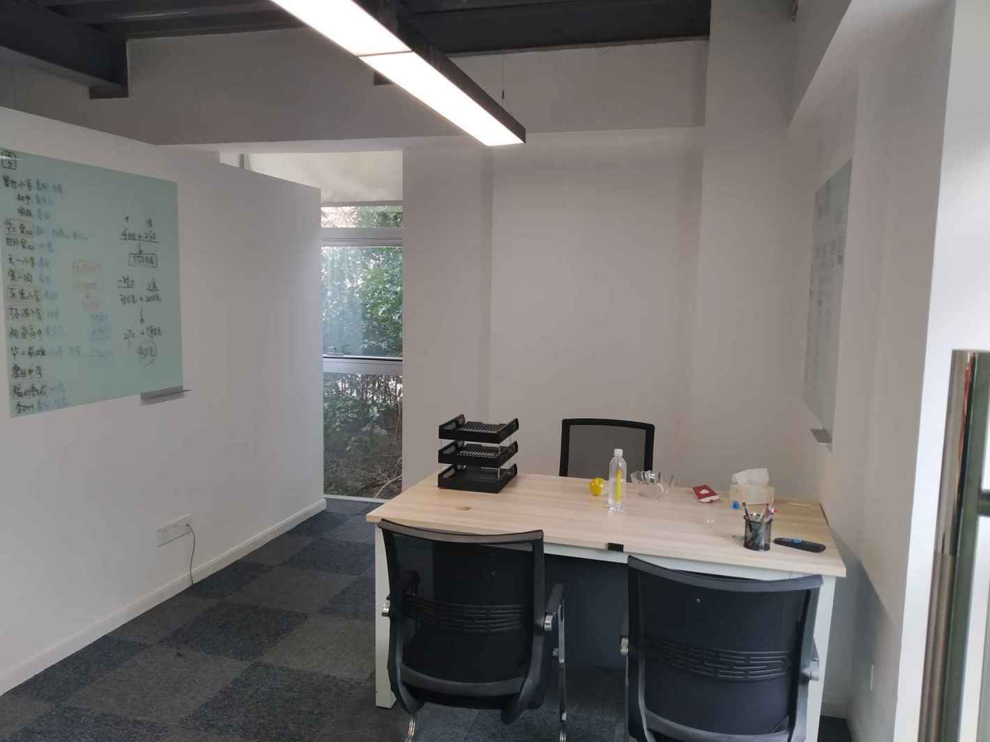 苏河汇-临虹路128弄淞虹路站，精装修配家具450平米，拎包入住