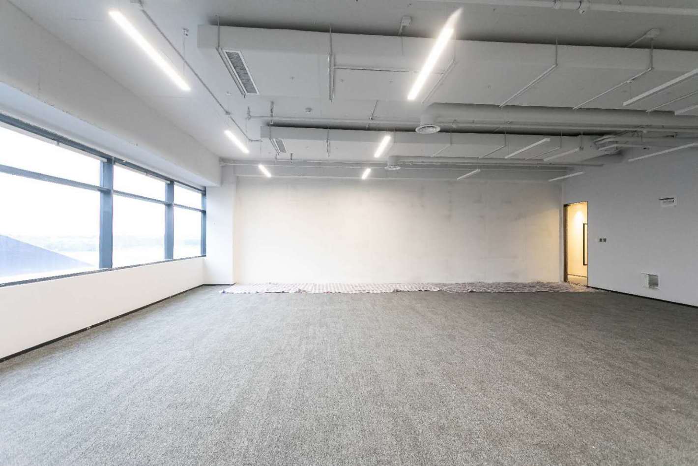 虹桥国际展汇长宁 虹桥国际展汇 345平米 中等装修