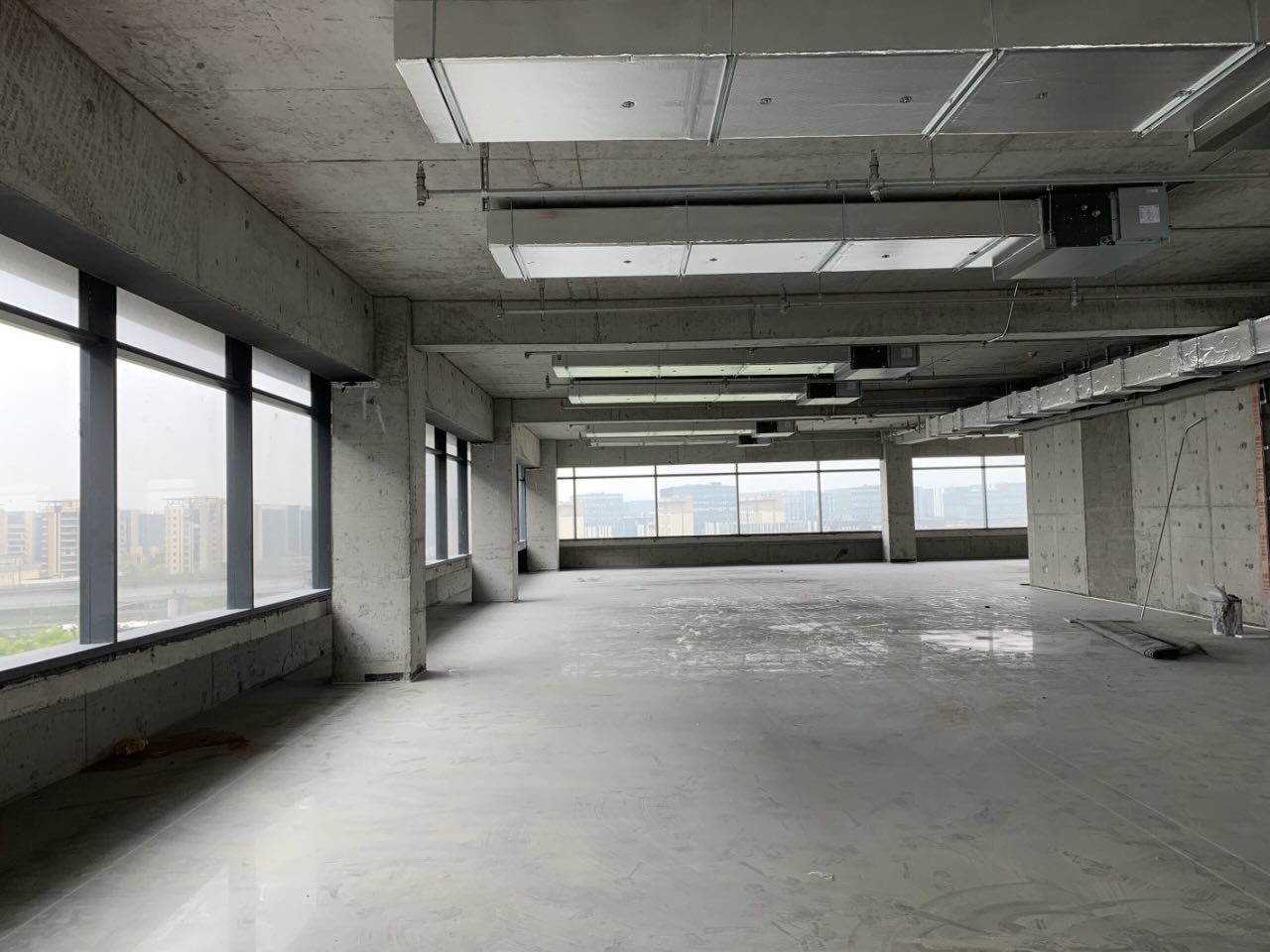 虹桥国际展汇长宁 虹桥国际展汇 901平米 毛坯
