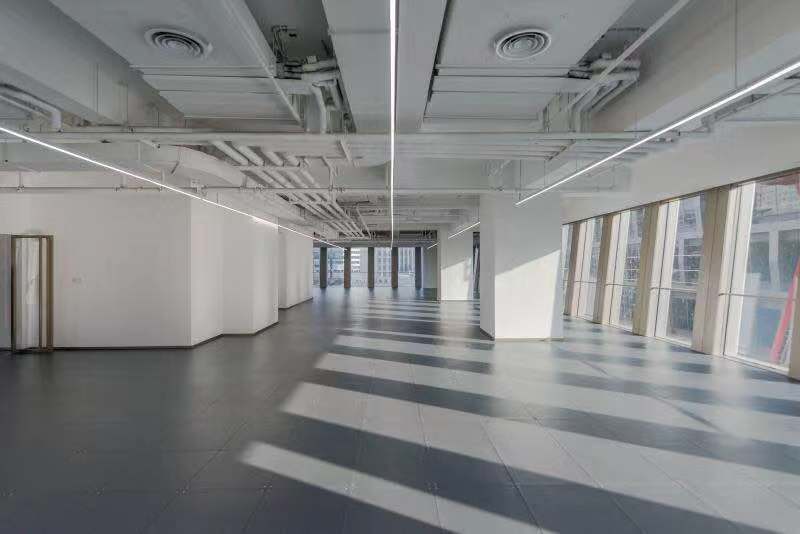 古北SOHO长宁 古北SOHO 665平米 毛坯