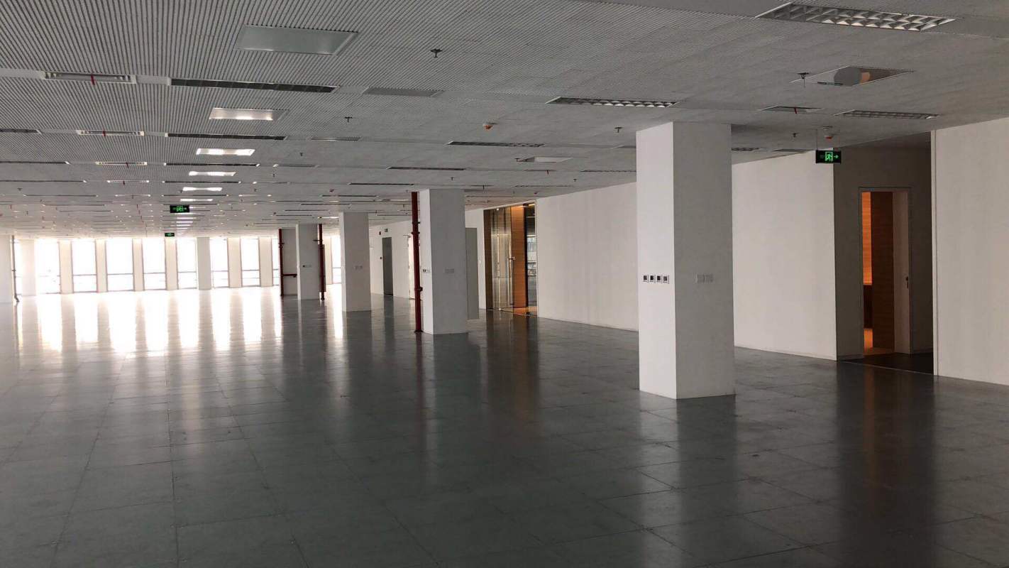 西岸智塔275平米办公室出租_6.30元/m²/天