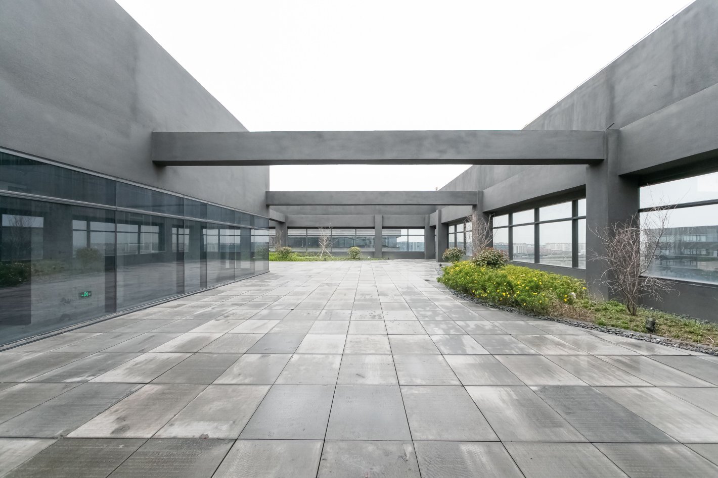 虹桥国际展汇长宁 虹桥国际展汇 1680平米 毛坯