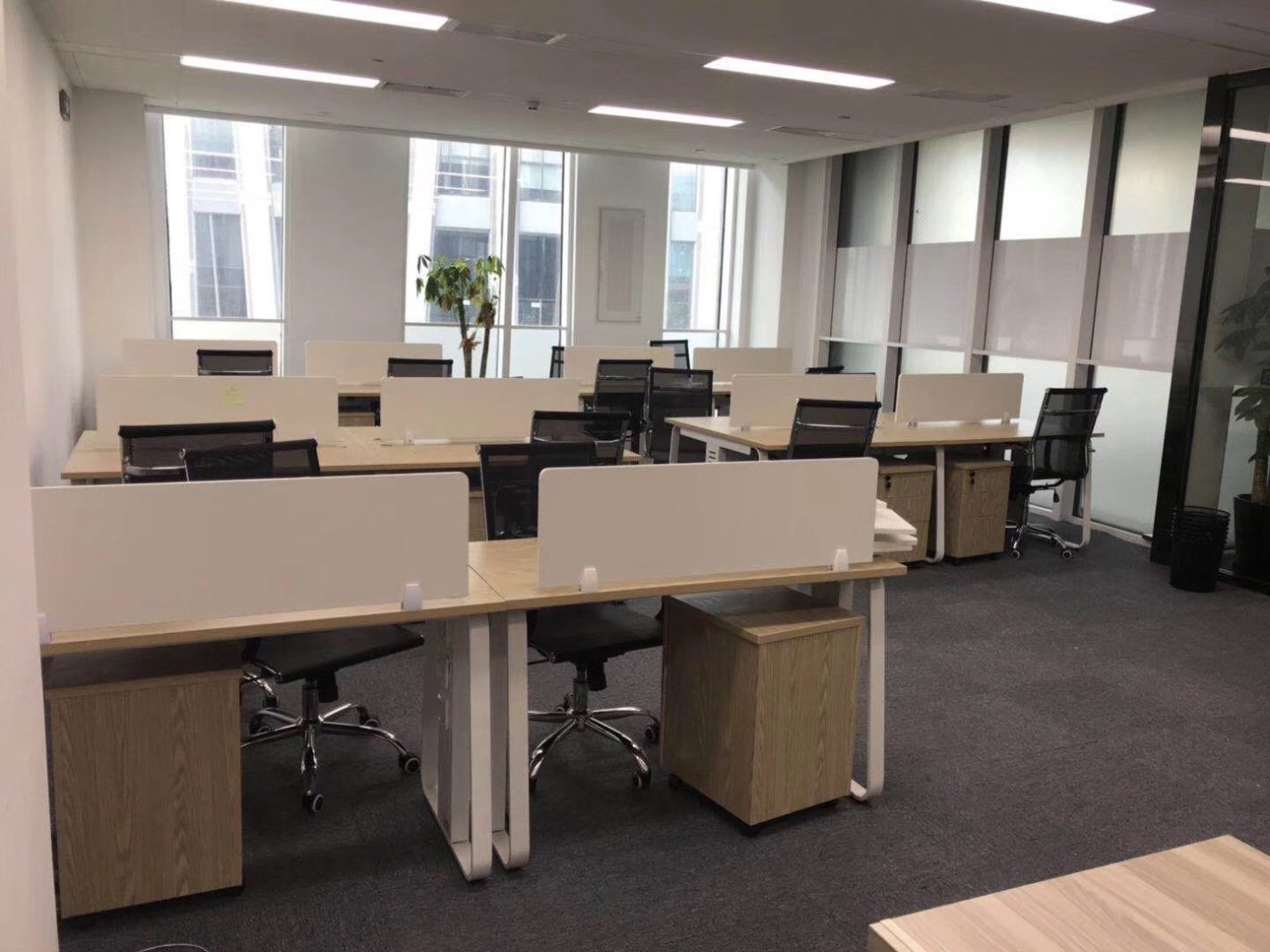 鱼跃大厦178平米办公室出租_4.60元/m²/天