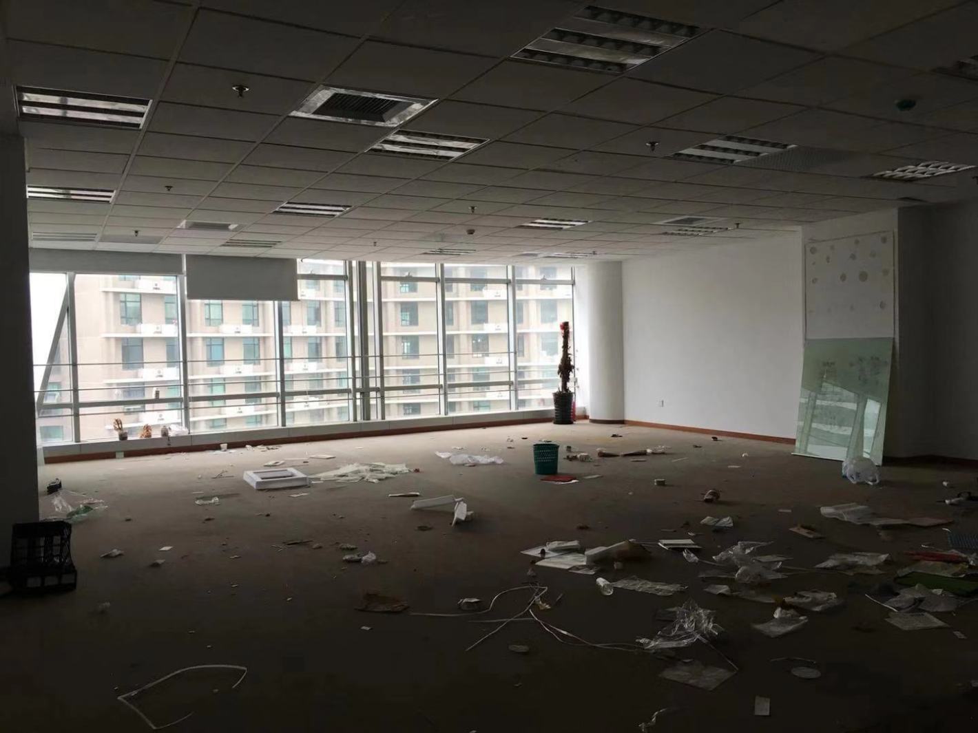 现代交通商务大厦静安 现代交通商务大厦 461平米 简装修