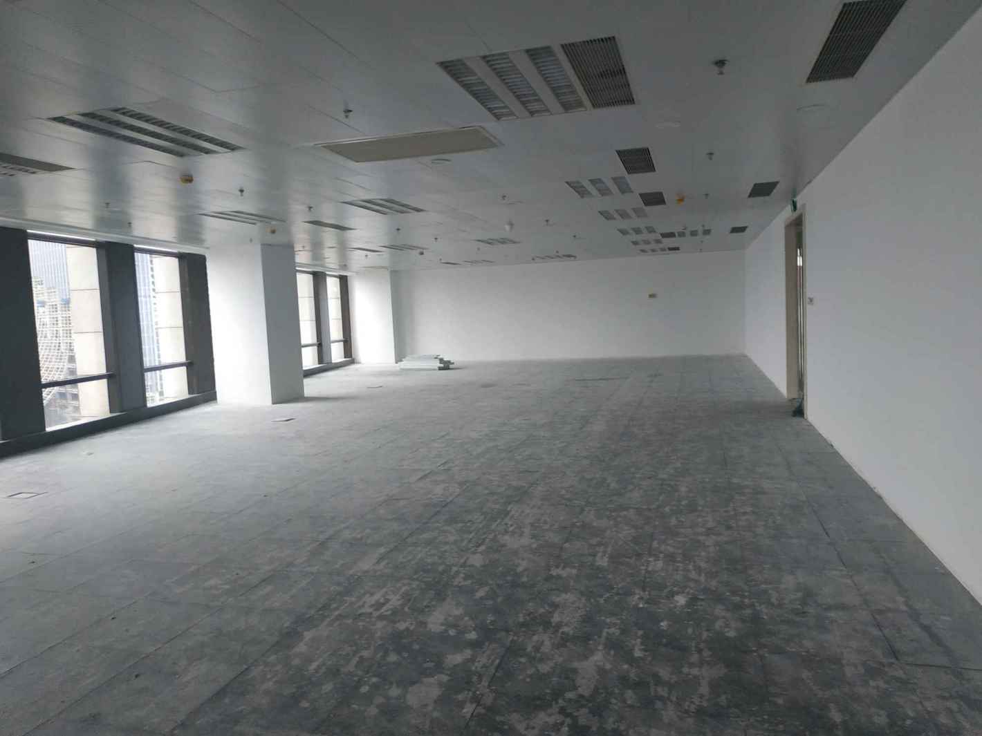 H88越虹广场徐汇 H88越虹广场 340平米 简装修