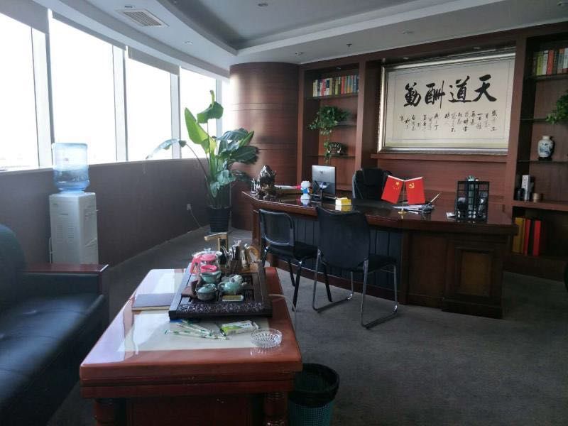 绿洲中环中心475平米办公室出租_3.60元/m²/天
