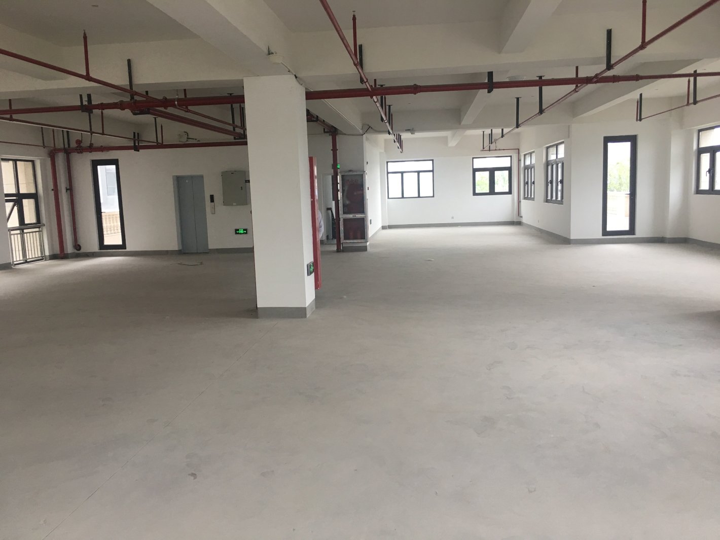 ENJOY趣办·市北科勒静安 ENJOY趣办·市北科勒 1290平米 简装修