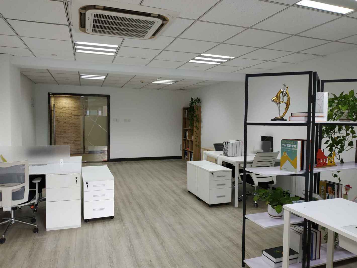 康健大楼徐汇 康健大楼 800平米 中等装修