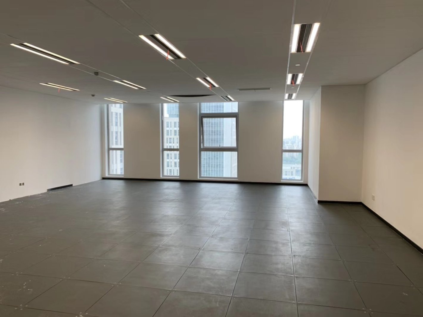 静安东贤大厦147平米办公室出租_4.50元/m²/天