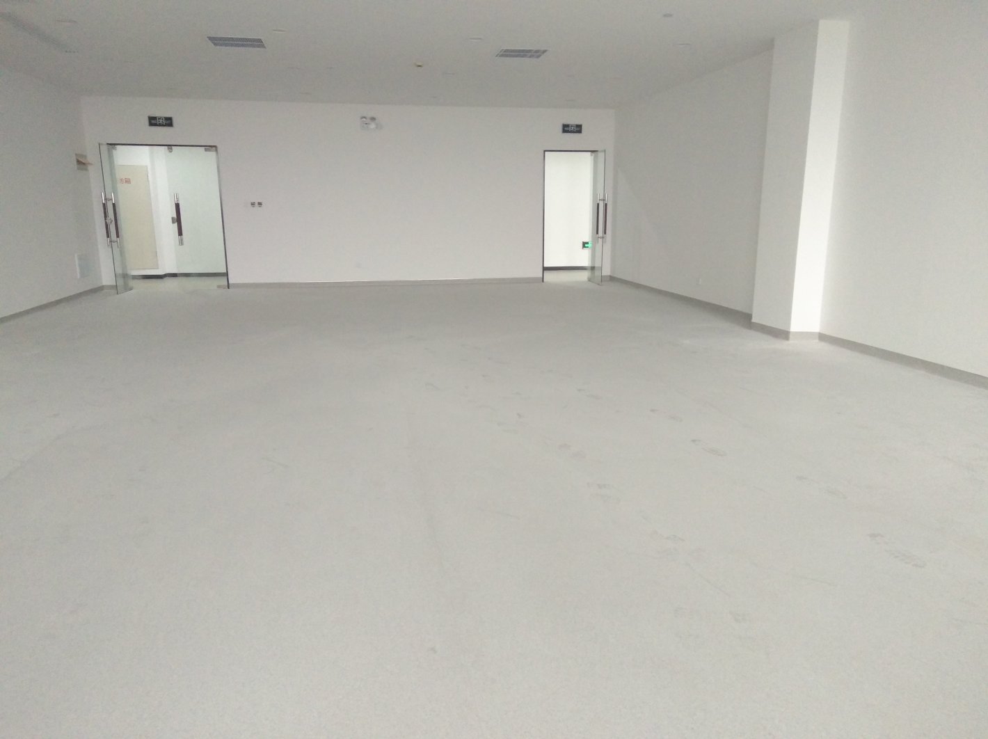 零号湾全球创新创业集聚区闵行 零号湾全球创新创业集聚区 196平米 中等装修
