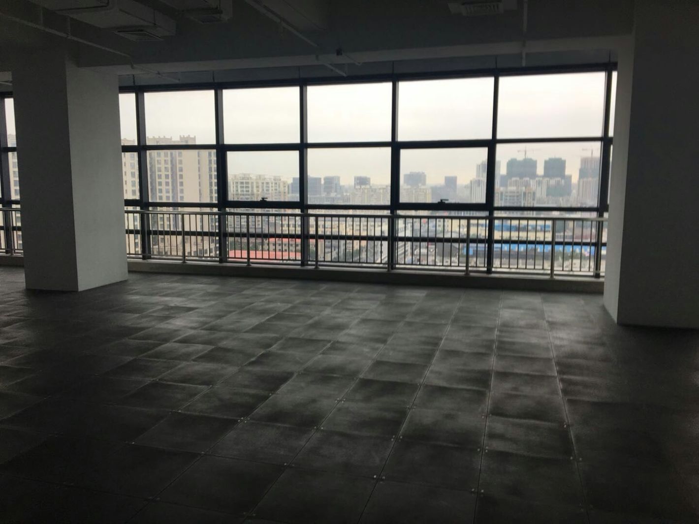 新理想大厦静安 新理想大厦 315平米 简装修