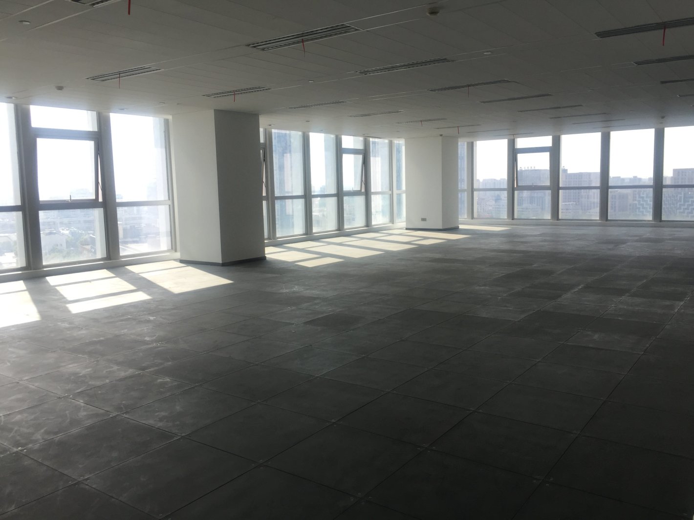 静安东贤大厦142平米办公室出租_4.30元/m²/天