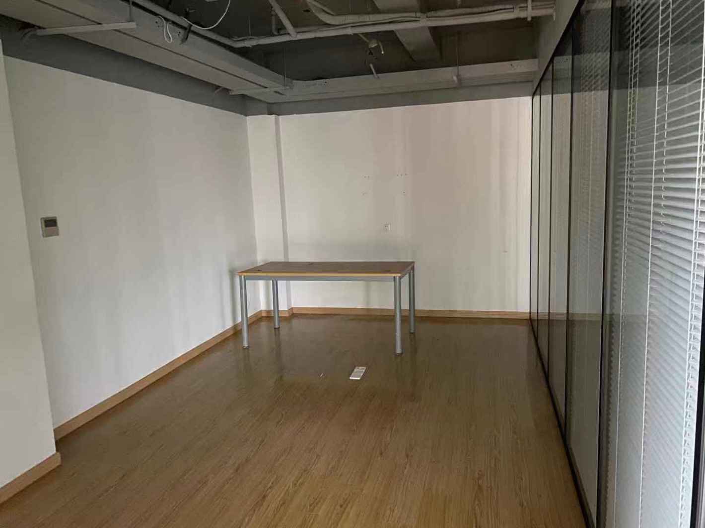 莹辉照明普陀 莹辉照明 470平米 中等装修