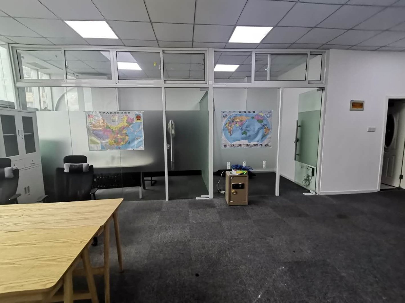 嘉廷酒店115平米办公室出租_3.60元/m²/天