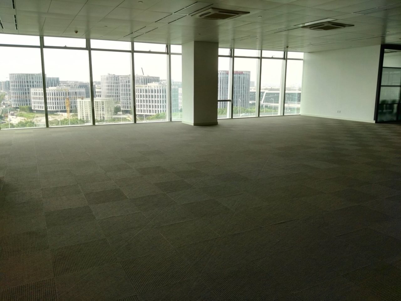 虹桥汇长宁 虹桥汇 239平米 简装修