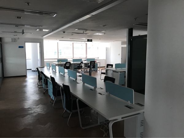虹桥南丰城169平米办公室出租_5.80元/m²/天