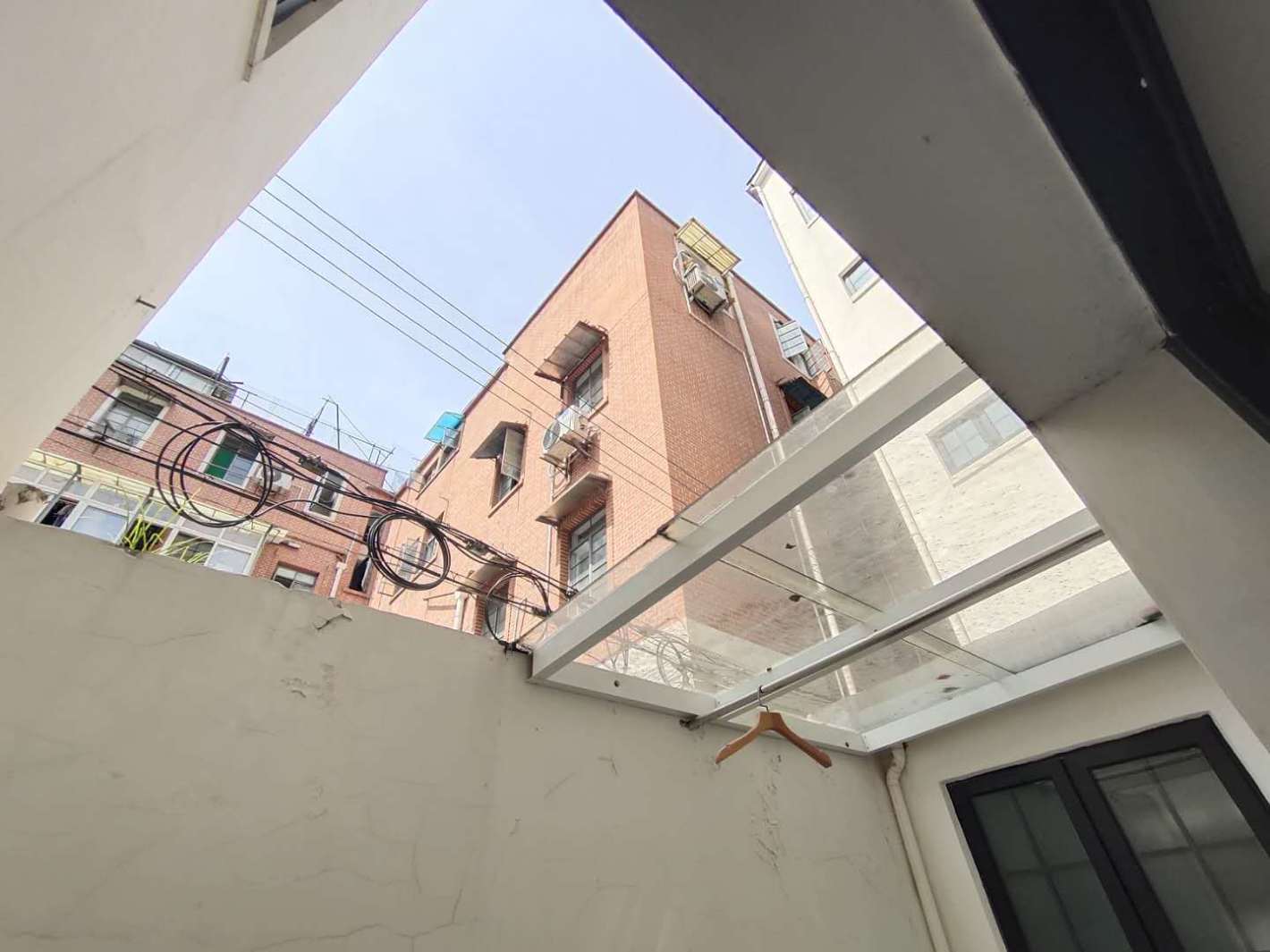 乌鲁木齐中路15弄徐汇 乌鲁木齐中路15弄 395平米 精装修