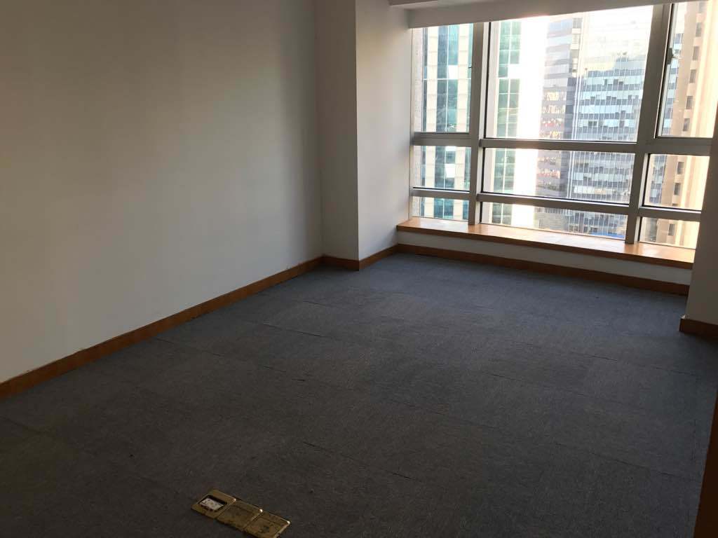 申亚金融广场83平米办公室出租_3.60元/m²/天