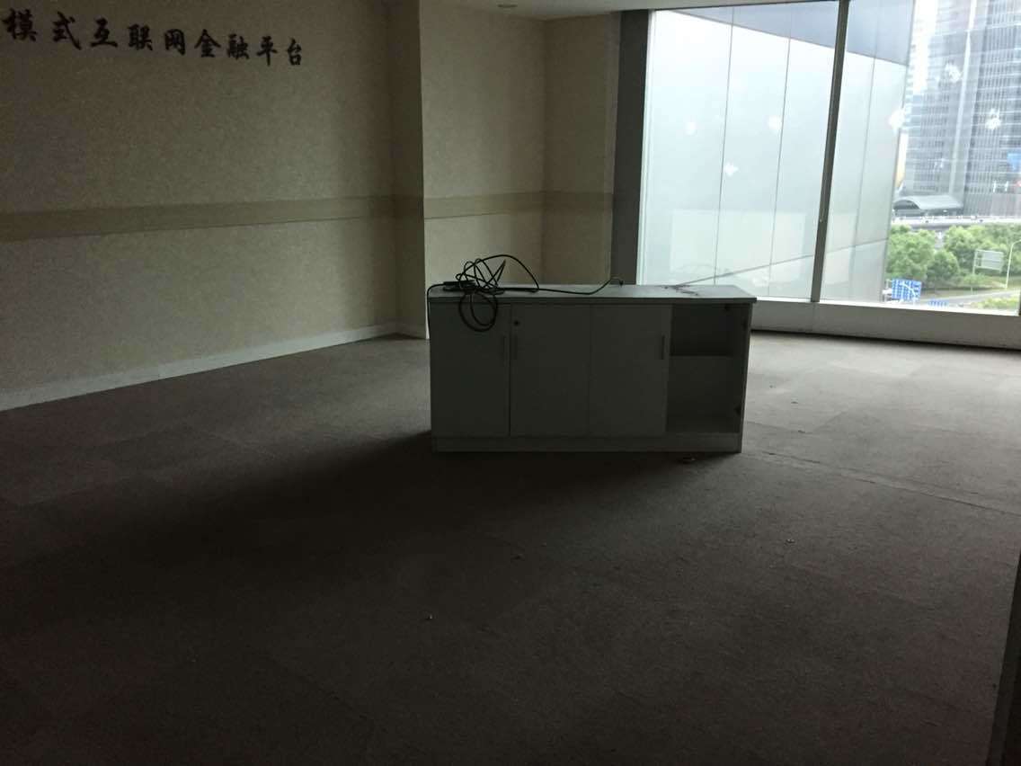 上海招商局大厦610平米办公室出租_5.00元/m²/天