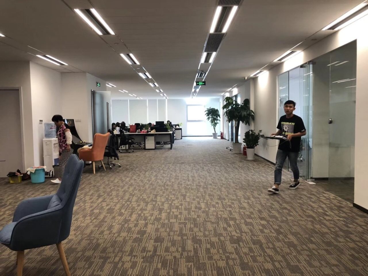 五牛控股大厦新静安（闸北） 五牛控股大厦 729平米 精装修