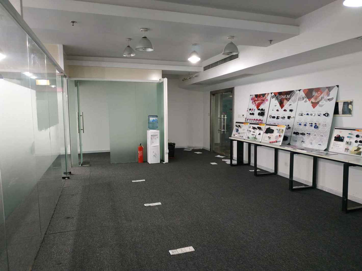 中关村科技大厦165平米办公室出租_3.50元/m²/天