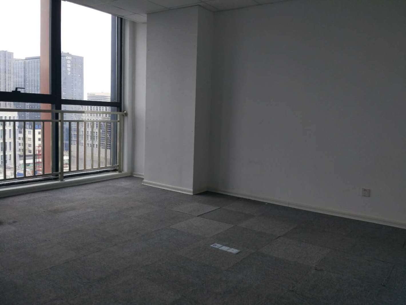 H88越虹广场181平米办公室出租_4.00元/m²/天